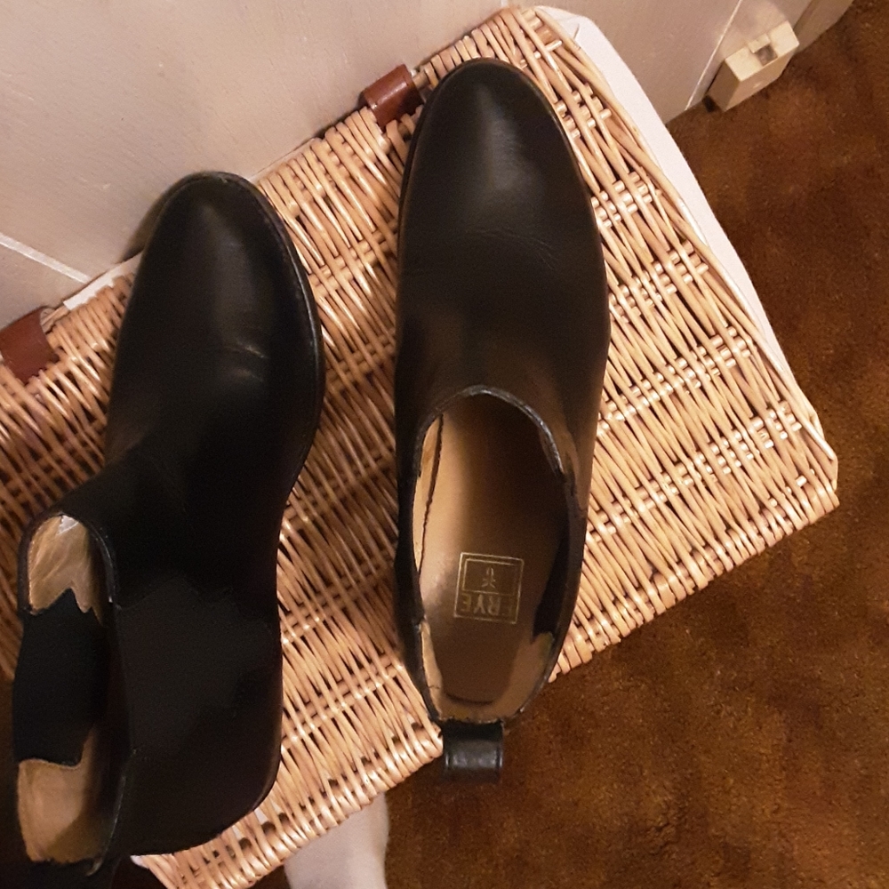Frye black boots - Picture 7 of 10
